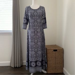 NWT Reborn Long Sleeve Maxi Dress